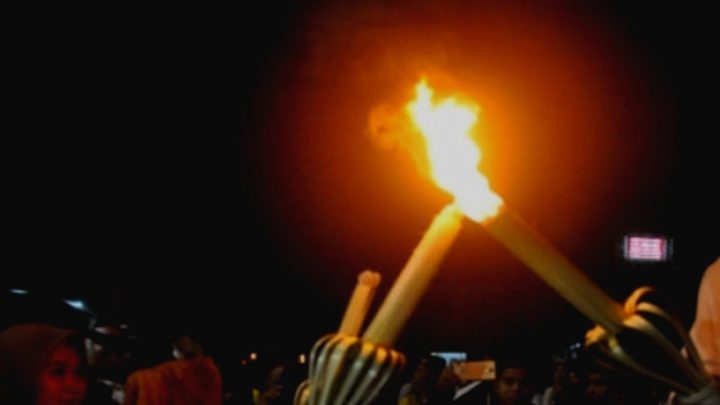 Api Obor Porkot Makassar Diambil dari Pulau Lakkkang, Diarak ke Kecamatan Api obor Porkot