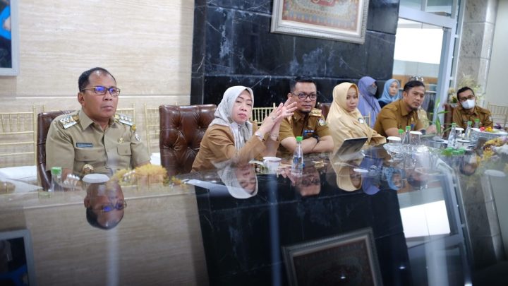 Pemkot Makassar Manfaatkan Kontainer Covid-19 Untuk Gelar Pasar Murah Pemkot Makassar
