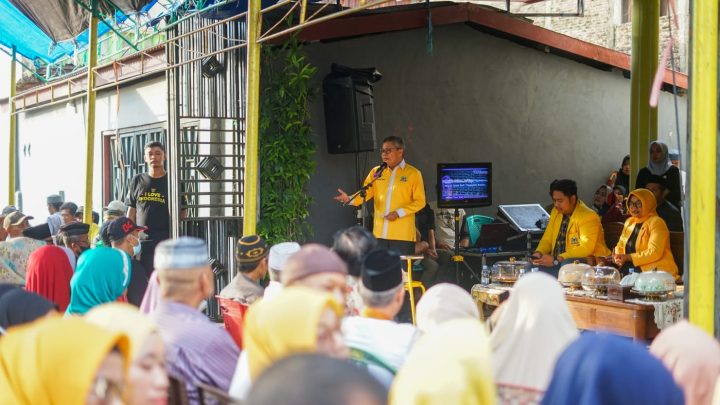 Ketua Golkar Sulsel Salurkan Bantuan ke Korban Bencana Alam di Barru Golkar Sulsel