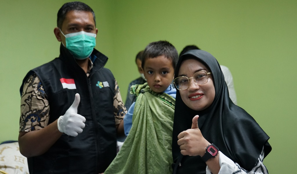 Peduli Sosial, Umi Green Coffee Gelar Khitanan WA Gratis, Gandeng Dinkes Makassar