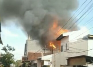 Dua Unit Rumah di Makassar Hangus Terbakar
