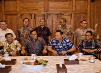 Tak Kunjung Deklarasi Cawapres, Rocky Gerung Prediksi KPK Akan Hajar Anies Baswedan