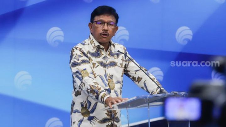 Johnny G Plate Angkat Bicara Terkait Isu yang Sebut Mundur Dari Jabatannya johnny g plate