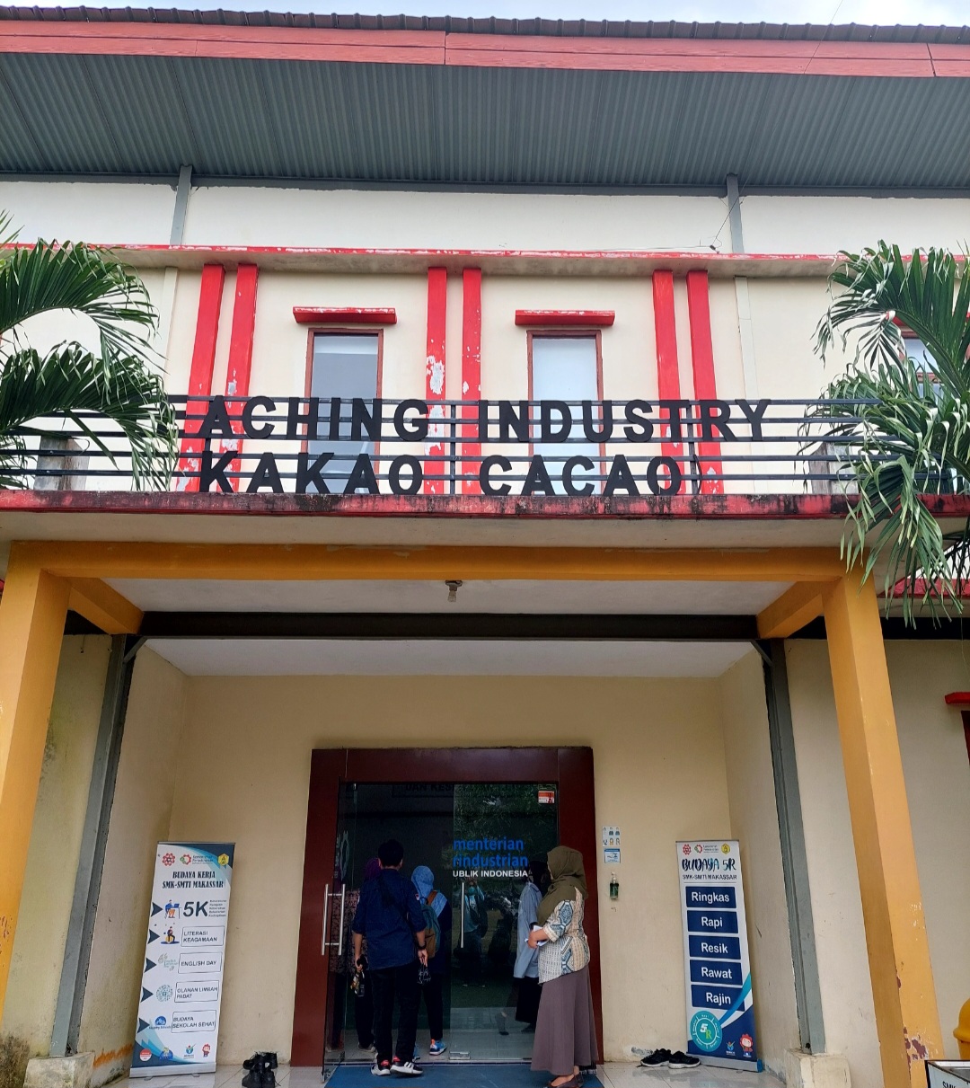 P3E SUMA KLHK dan SMK SMTI Makassar Laksanakan Penandatanganan MoU