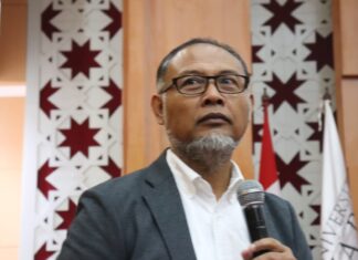 Mantan Komisioner KPK, Bambang Sebut Perpu Cipta Kerja Sebagai Perilaku Koruptif Kekuasaan