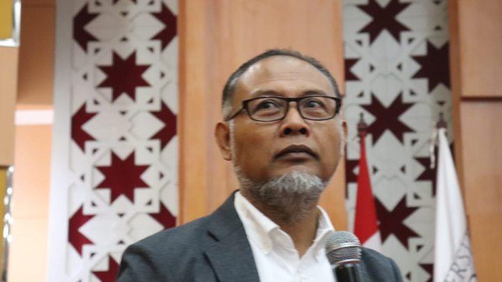 Mantan Komisioner KPK, Bambang Sebut Perpu Cipta Kerja Sebagai Perilaku Koruptif Kekuasaan kpk