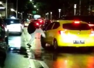 DPR Hingga Mahfud MD Soroti Pengendara Fortuner yang Viral Usai Rusak Mobil Pengendara Lain