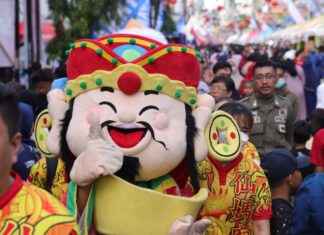 Karnaval Budaya Cap Go Meh 2023, Fatmawati Rusdi: Bukti Kebersamaan Warga Makassar