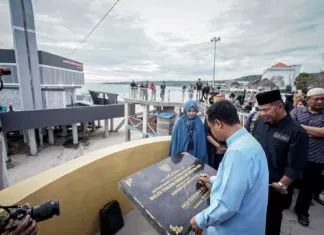 Gubernur Sulsel Resmikan Masjid Thalhah Ubaidillah di Tanjung Bira
