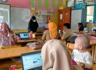 Gelar Kegiatan PPM di Maros, Kalla Institute Ajari Guru Literasi Digita