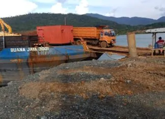 Syahbandar Malili Jadi Sorotan karena Ada Aktivitas di Pelabuhan Nikel yang Dilarang Beroperasi