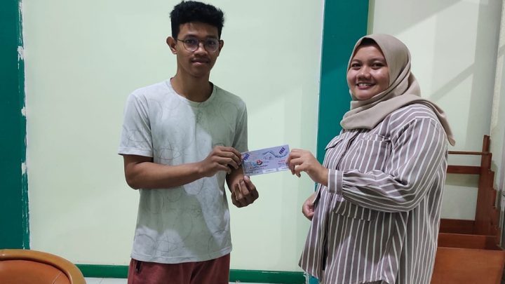 Momen Valentine, Bugis Waterpak Adventure Bagikan 100 Tiket Gratis ke Masyarakat Bugis Waterpark