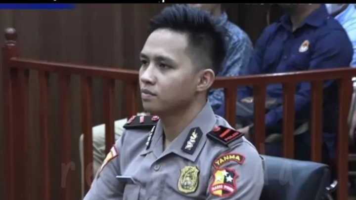 Bharada E Tetap jadi Polisi, Keluarga Brigadir J: Layak Diberikan Kesempatan! bharada e