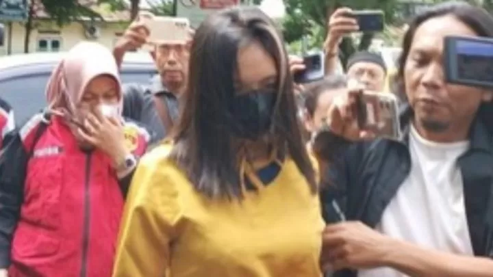 Wanita tersangka kasus pelecehan seksual terhadap belasan anak di Jambi/Detik.com pencabulan anak jambi