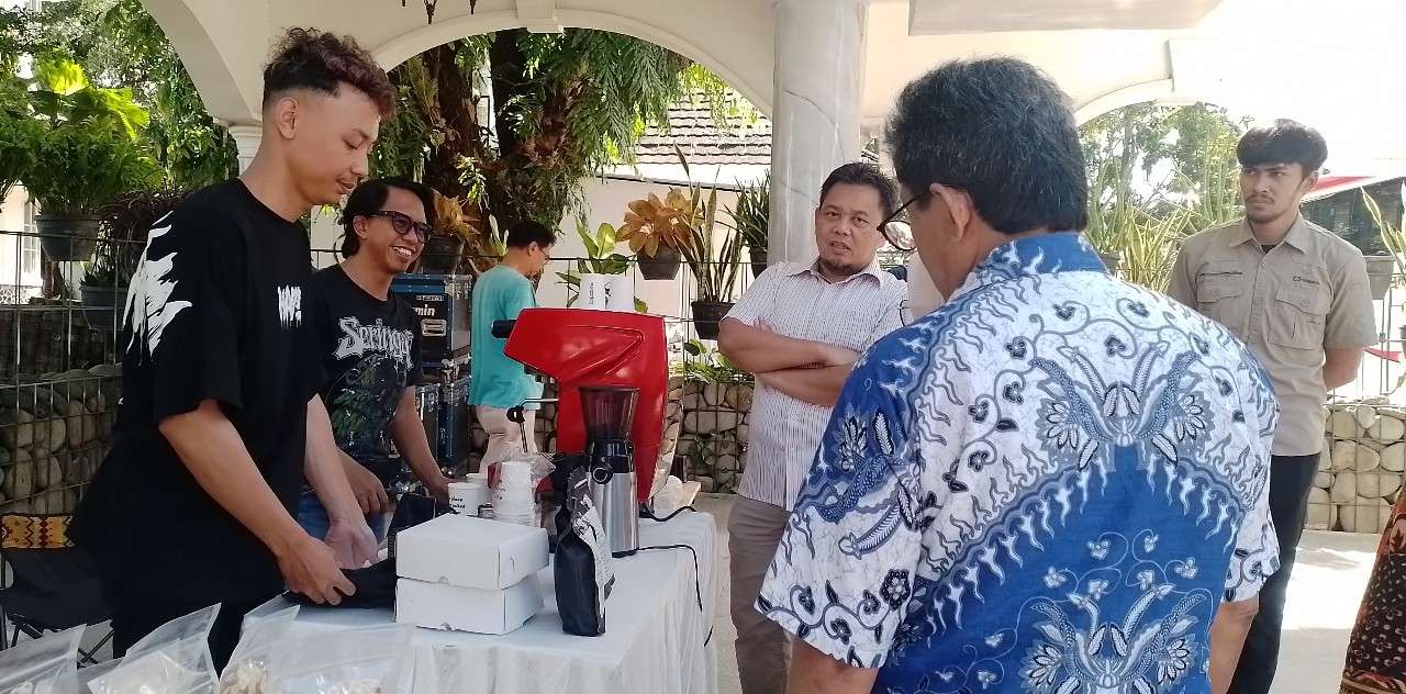 Peringati Hari Kopi Nasional, DEKOPI Sulsel Gelar Acara Seruput Kopi Bareng Gubernur Sulawesi Selatan