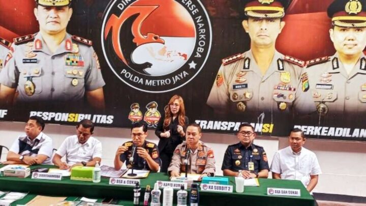 Heboh, Gegara Selundupkan Kokain Cair ke Botol Sampo, Seorang WNA Diciduk Polisi Wna selundupkan kokain cair