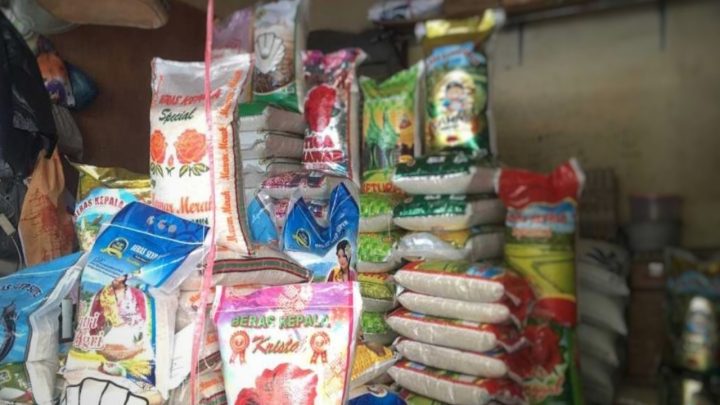 Harga Beras Melonjak di Pasar-Pasar Kota Makassar, Tembus Rp16 Ribu Per Kg harga beras