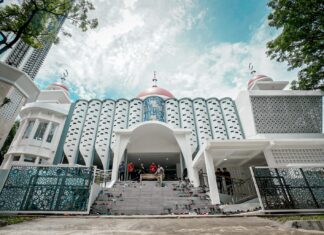 Gubernur Sulsel Andi Sudirman Sulaiman