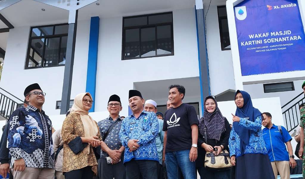 CEO XL Axiata Resmikan Wakaf Masjid Kartini Soenantara di Kabupaten Banggai Sulteng