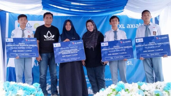 Selain Resmikan Masjid Kartini Soenantara, XL Axiata Juga Edukasi Pelajar di Banggai xl Axiata