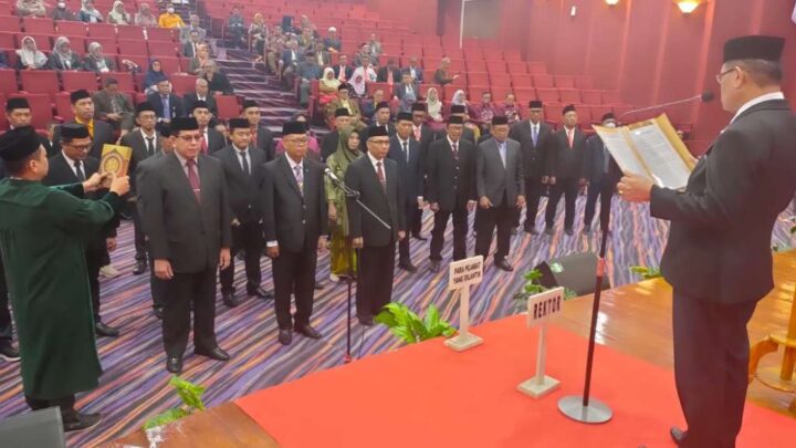 Rektor UNM Lantik Tiga Dekan dan Sejumlah Pejabat Lingkup Universitas, Berikut Permintaannya Rektor UNM