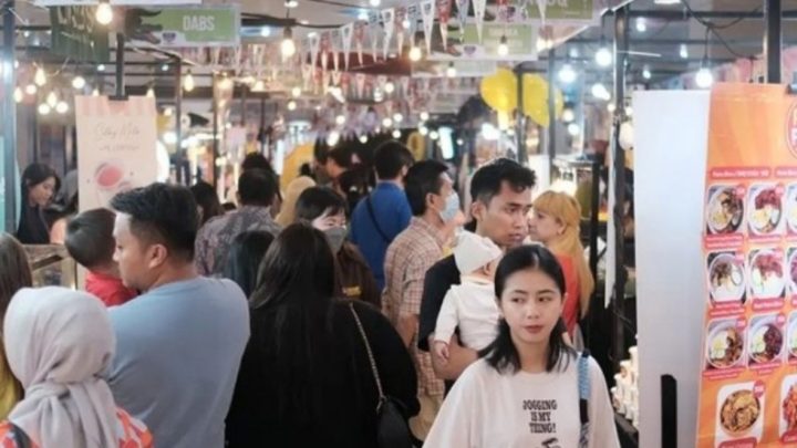 Hari ke-2 MTF Market Tunjungan, Ribuan Warga Padati Mall PIPO Makassar mtf market tunjungan