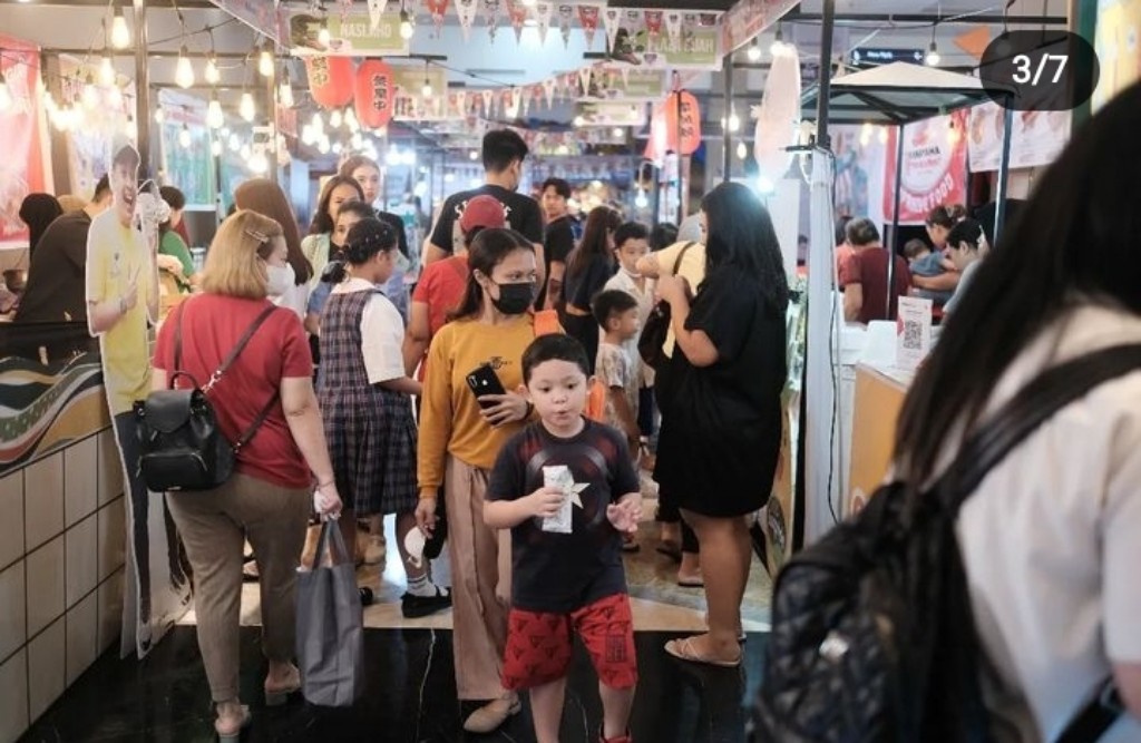 Hari ke-2 MTF Market Tunjungan, Ribuan Warga Padati Mall PIPO Makassar