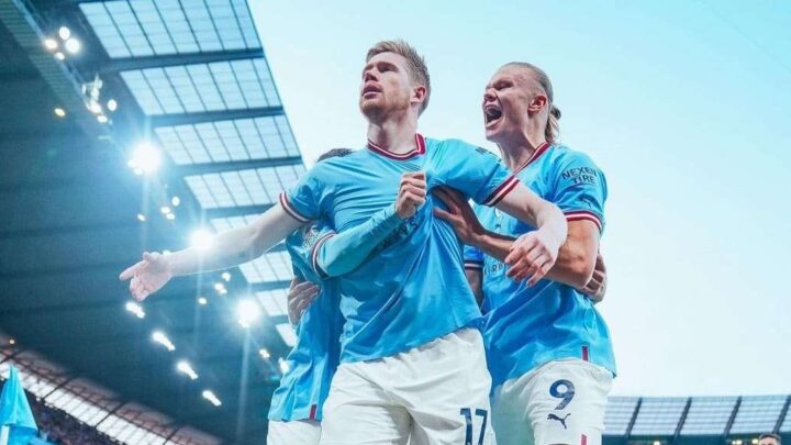 Hasil Liga Inggris: Manchester City Perkecil Jarak Poin Usai Menang Telak 4-1 Atas Arsenal manchester city vs arsenal