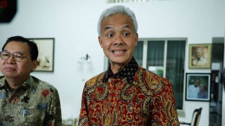 Banjir dan Macet Berjam-jam di Demak, Warga Colek Ganjar: Jateng Masih Tanggung Jawabmu Pak ! ganjar pranowo refly harun