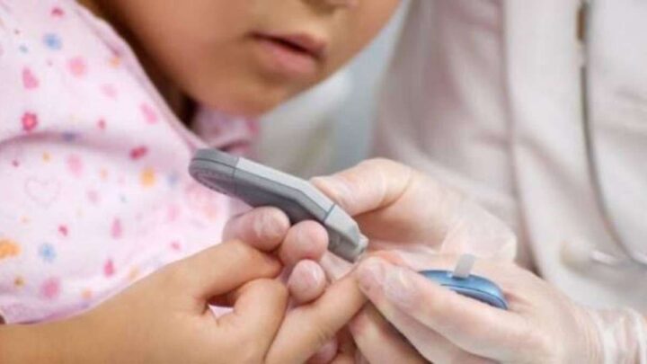 Takut Diabetes Pada Anak? Berikut 4 Cara Mencegahnya diabetes anak