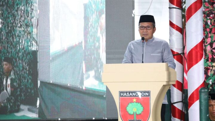 Wali Kota Makassar dan Pangdam XIV Hasanuddin Bagikan Sembako di Gebyar Ramadan APINDO wali kota makassar