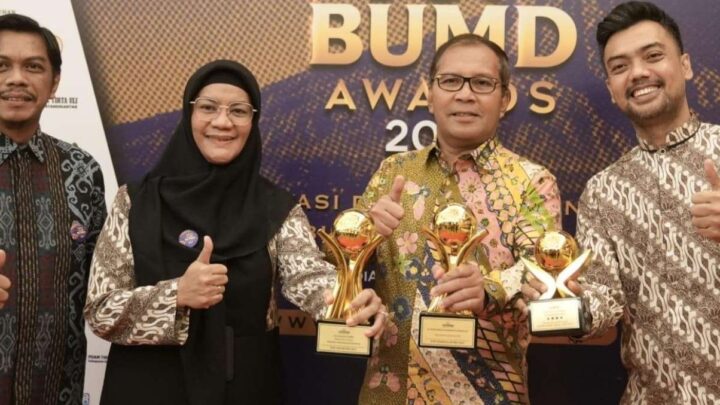 Pemkot Makassar Raih Tiga Penghargaan di Ajang Top BUMD Award 2023 pemkot makassar