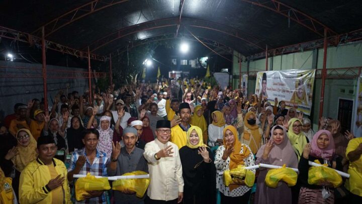 Ramadan Peduli Golkar Parepare, Erna Rasyid Taufan Berbagi Paket Sembako Golkar Parepare