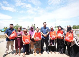 Semen Tonasa Bagikan 6.200 Paket Sembako ke Masyarakat Pangkep