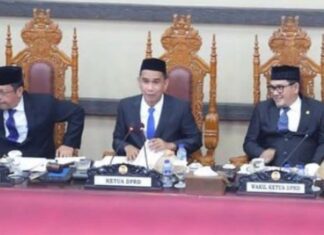 Gelar Sidang Paripurna, DPRD Makassar Sampaikan Laporan Hasil Reses Kedua