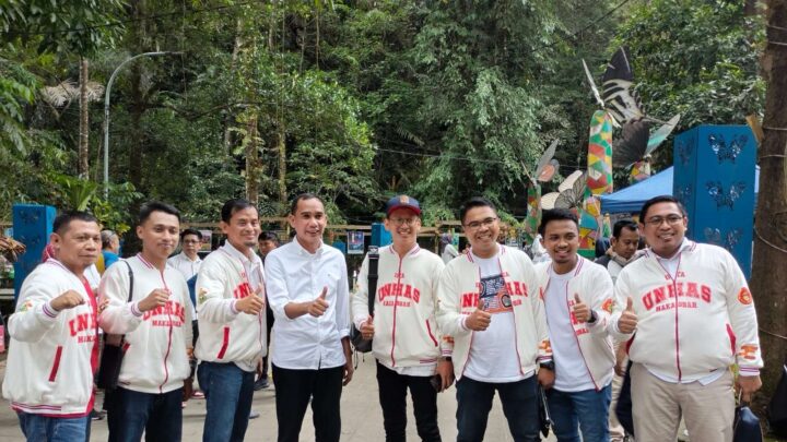 Ketua DPRD Makassar Rudianto Lallo (tengah) menghadiri Temu Alumni dan Halal Bihalal IKA Unhas/Rls ketua dprd makassar