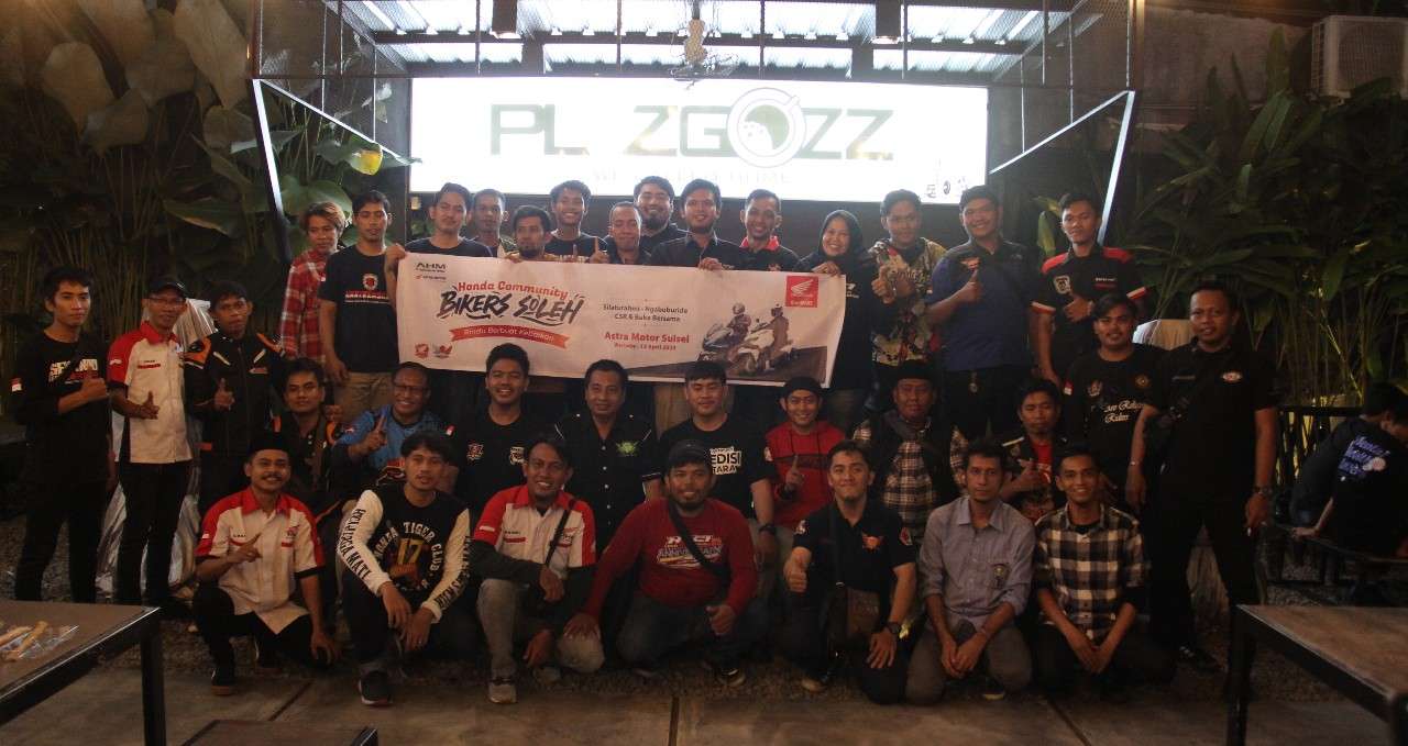 Ramadhan 2023, Ikatan Motor Honda Makassar Gelar Aksi Sosial dan Bukber di Plazgozz Cafe