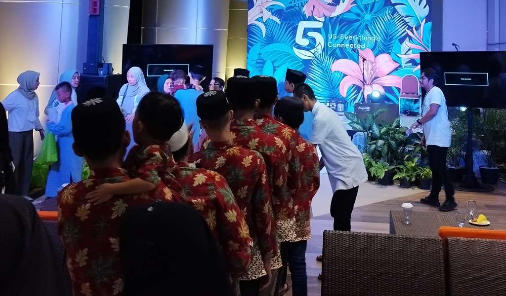 Genap Berusia 5 Tahun, NIPAH PARK Santuni Anak Panti Asuhan Hingga Berikan Penghargaan ke Tenant