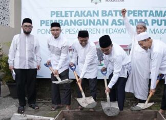Danny Pomanto Melakukan Peletakan Batu Pertama Asrama Putra Ponpes Hidayatullah