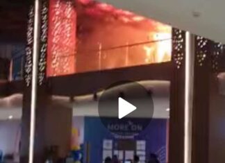 Mal Milik Chairul Tanjung, TSM Makassar Terbakar, Ratusan Pengunjung Dikabarkan Terjebak