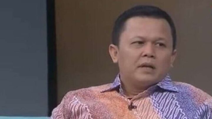Mantan Kader Partai Golkar Andi Sinulingga Sentil Keputusan Jokowi Cawe-cawe Pilpres andi sinulingga golkar
