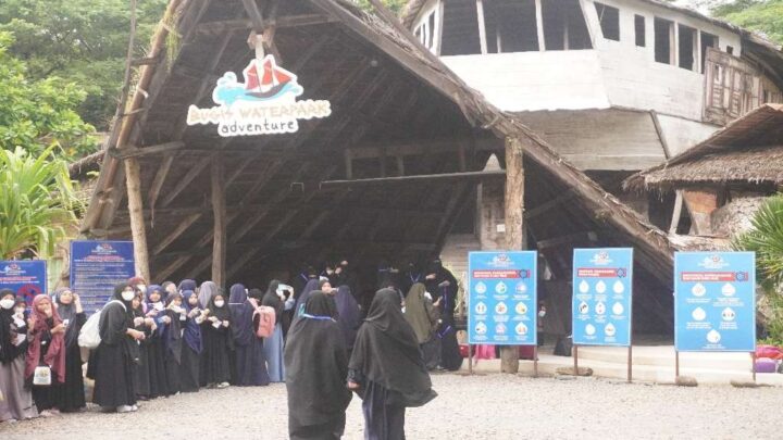Jumlah Pengunjung Bugis Waterpark Meningkat Signifikan Tiap Pekan bugis waterpark