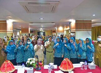 Disnakertrans - TP PKK Sulsel Gelar Pelatihan Peningkatan Produktifitas