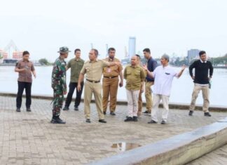 Wali Kota Makassar Pamerkan Proses Pembuatan Kapal Pinisi Sambut MNEK 2023