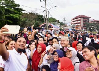 Serunya Ngopi Bareng Gubernur Sulsel dengan Warga Toraja