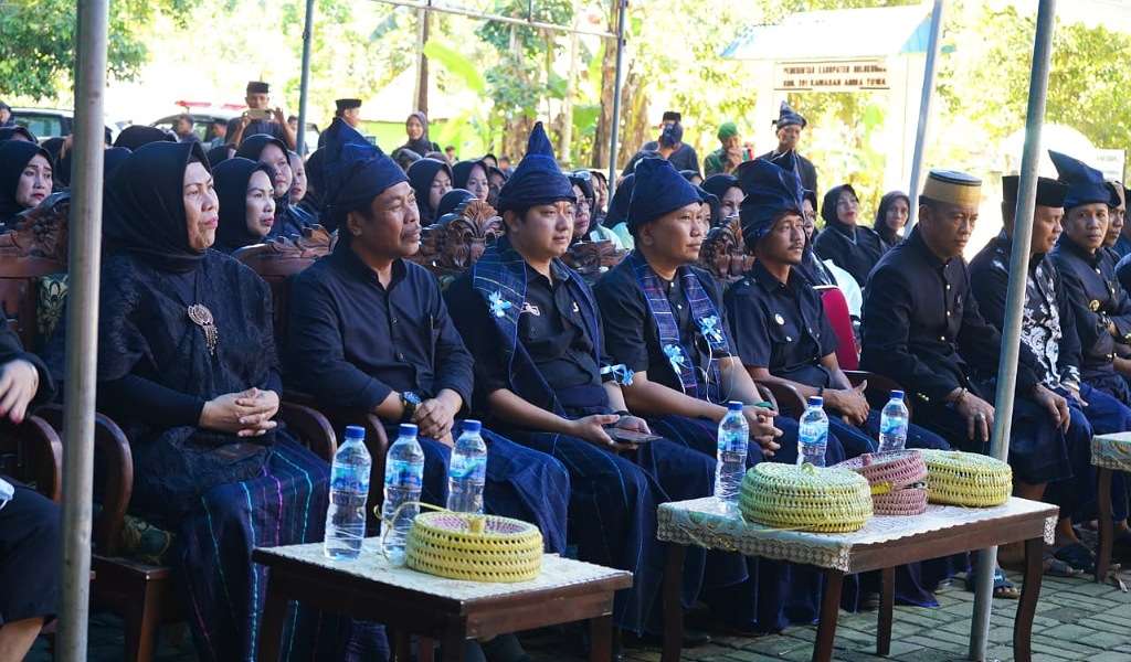 Disnaker dan Transmigrasi Sulsel Gandeng Dekranasda Bulukumba Sukses Latih Pengrajin di Kajang dan Bira