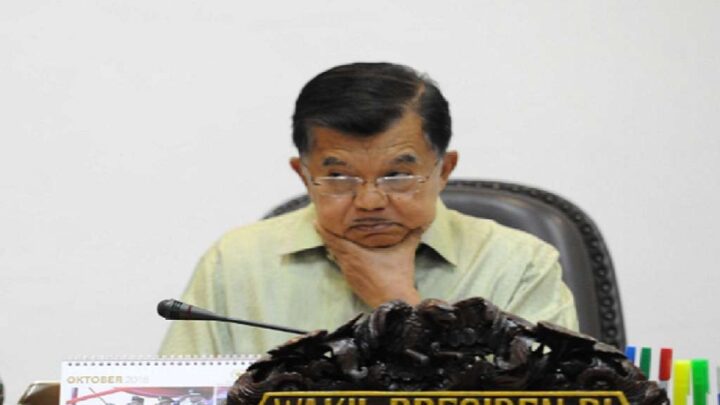 Mantan Wapres RI Jusuf Kalla Dinyatakan Positif Covid-19 jusuf kalla covid 19