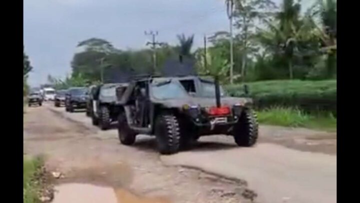 Jokowi Tinjau Jalan Rusak Lampung, Susi Pudjiastuti: Pak @jokowi Sering-Seringlah Bilang Mau ke Daerah-Daerah presiden jokowi