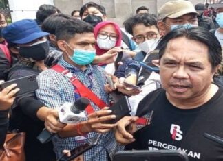 ade armando pdip