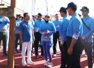 Delegasi MNEK 2023 Saksikan Langsung Proses Pembuatan Kapal Pinisi